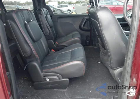 2018 Dodge Grand Caravan Gt z USA, uszkodzony, nr VIN 2C4RDGEG5JR345316